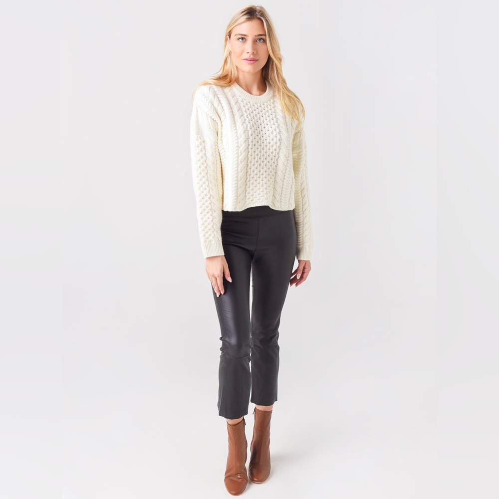 WOMEN'S WOOL CASHMERE CABLE CREWNECK SWEATER - Picture 2 of 8